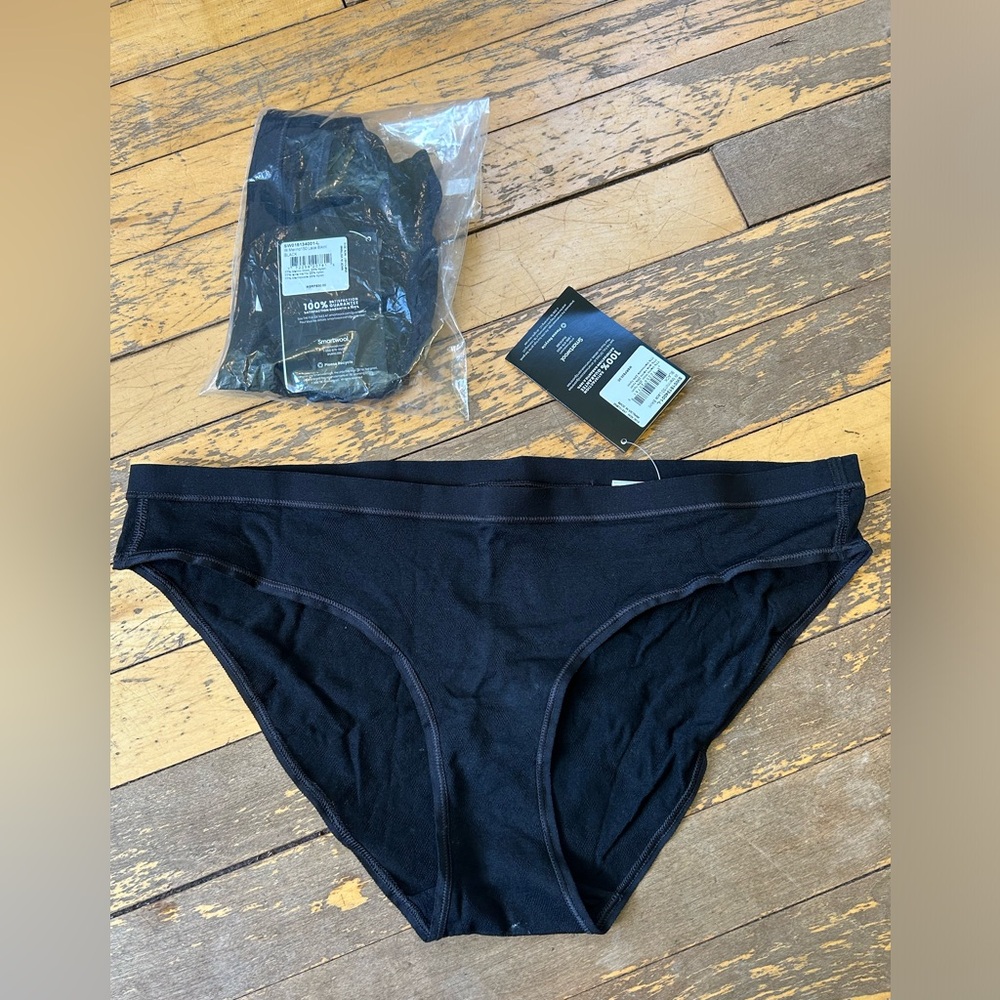 🌲NWT 2 pair Smartwool Merino 150 lace bikini